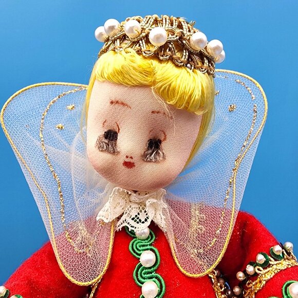 Vintage 1960s Angel Tree Topper Red Felt Dress Gold Trim Pearls Yellow Hair 9" - Picture 3 of 11